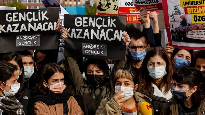 turchia-protesta-studenti-universita (1)
