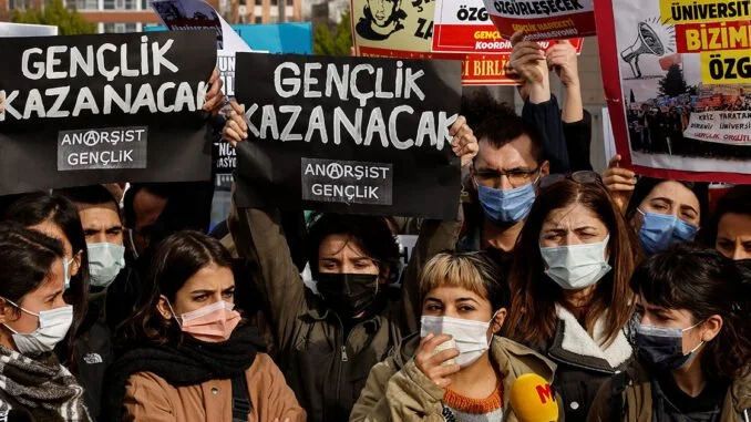turchia-protesta-studenti-universita (1)