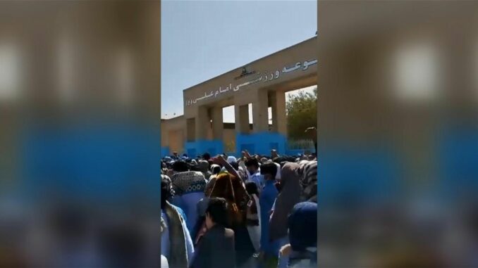 Rilasciato-in-Iran-dopo-breve-arresto-padre-di-Masha-Amini